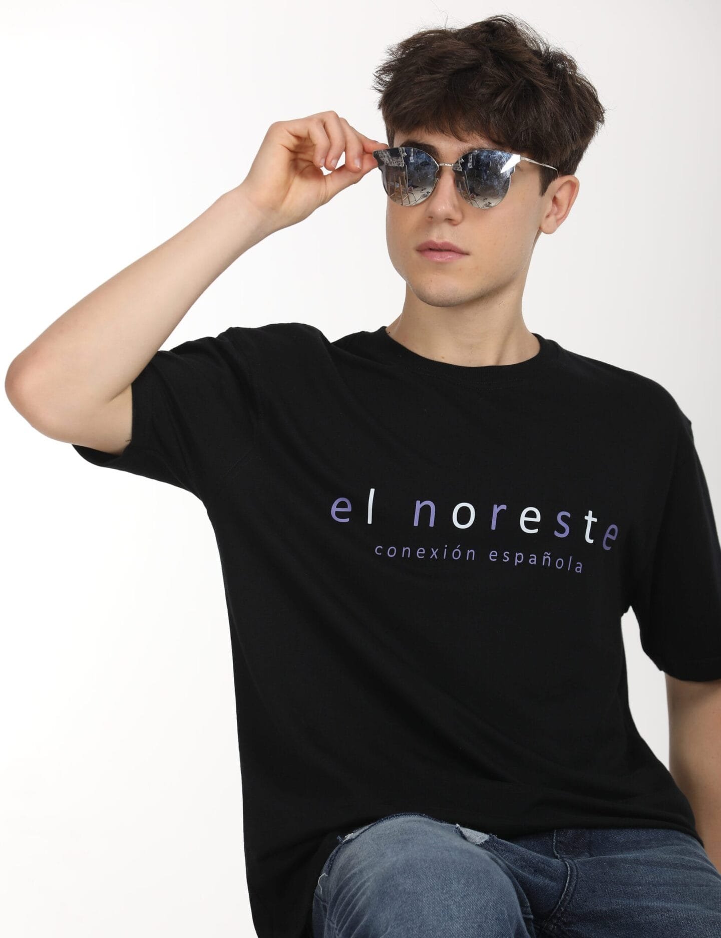 Bold Comfort: Classic Black Printed Oversized Tee - Image 3